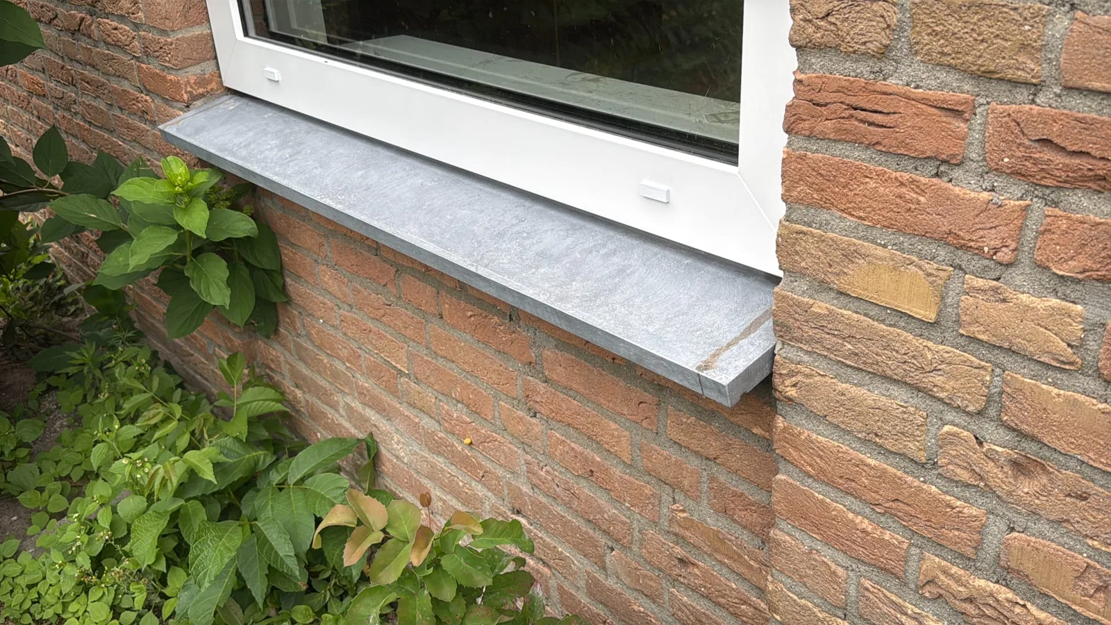 Kozijn met nieuwe dorpel