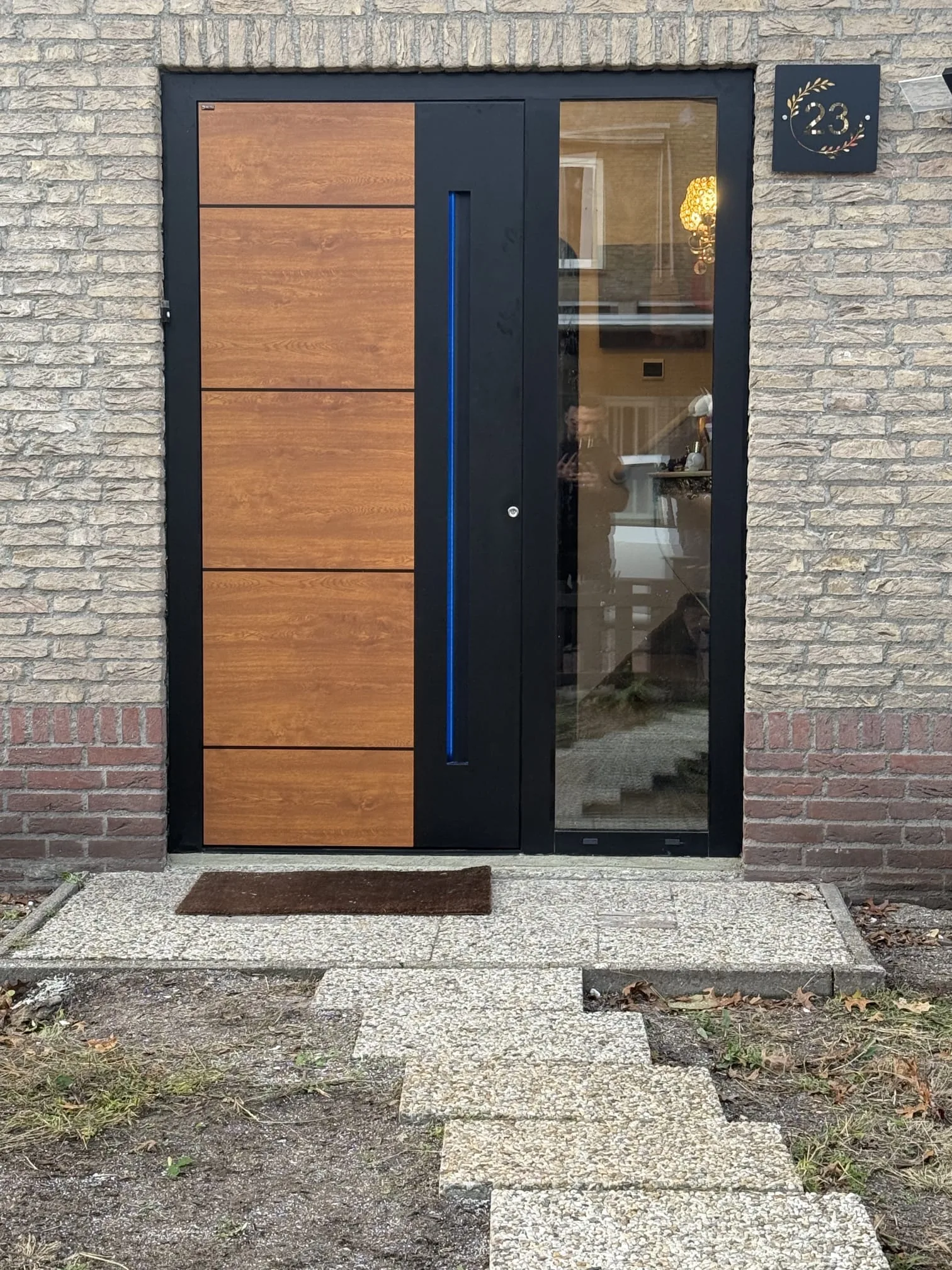 Nieuwe voordeur met zijlicht